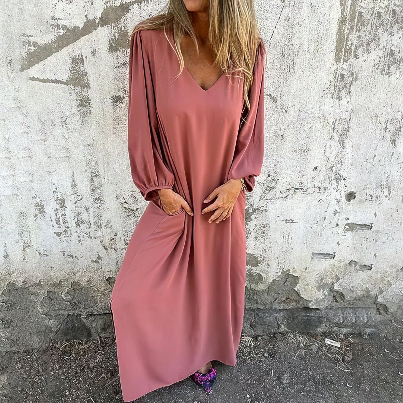Langes Boho-Kleid mit Taschen